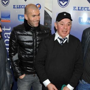 "Décès de Pierrot Labat, le formateur emblématique des Girondins de Bordeaux de l'époque Zidane et Lizarazu"