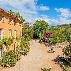 Devenez propriétaire de la bastide Grimaldi, une demeure du XVIIe siècle près d'Aix-en-Provence !