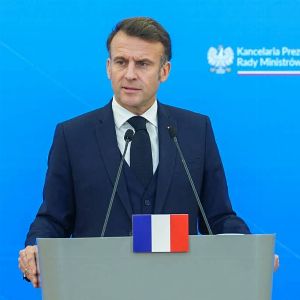 "Emmanuel Macron choque les Mahorais: la polémique enflamme la visite présidentielle"