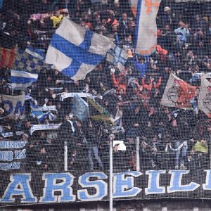 "Incroyable ! 250 supporters de l'OM défient l'interdiction à Saint-Étienne et échouent"