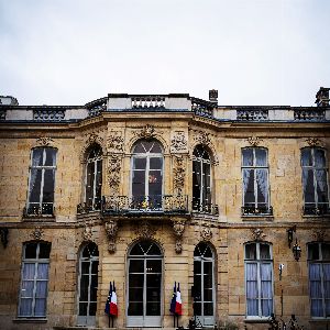 "Remaniement gouvernemental : François Bayrou en mode suspense perpétuel"