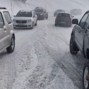 "ALERTE NEIGE : Col du Lautaret fermé jusqu’au 24 décembre !"