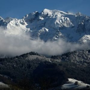 "Alerte neige dans les Alpes : 4 départements en vigilance orange"