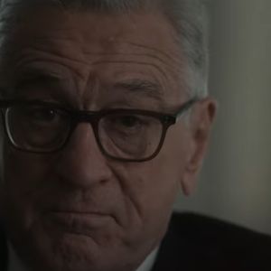 "Découvrez la première série de Robert de Niro sur Netflix !"