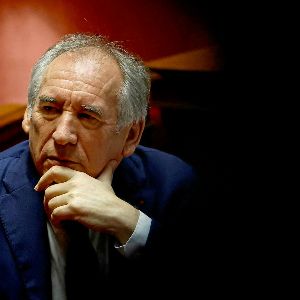 "François Bayrou : suspense maximal pour la composition de son gouvernement avant Noël"