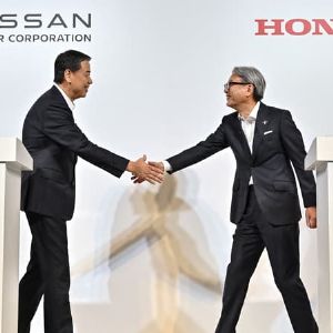 "Fusion Honda-Nissan : naissance d'un géant mondial de l'automobile"