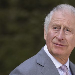 "Le geste symbolique du Roi Charles III pour son discours de Noël face au cancer"