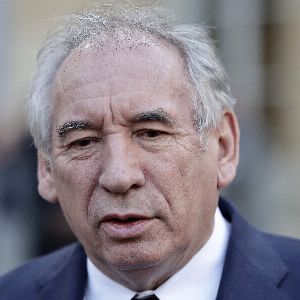 "Le gouvernement Bayrou dévoilé : rivalité au sommet du pouvoir"