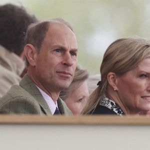 "Le scandale royal qui a failli gâcher Noël pour le prince Edward et Sophie de Wessex"