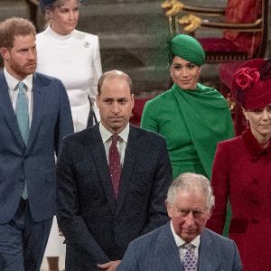 "Meghan et Harry vs Charles III : quelle issue pour cette querelle familiale ?"