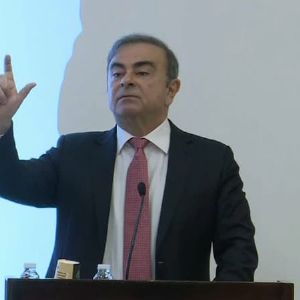 "Révélation choc de Carlos Ghosn : Nissan se précipite dans une fusion avec Honda"