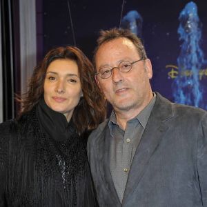 "Révélations choc : la femme de Jean Reno, Zofia, a une relation longue avec Jay-Z depuis l'adolescence"