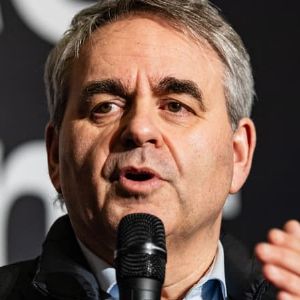 Xavier Bertrand refuse de rejoindre le gouvernement Bayrou soutenu par Marine Le Pen