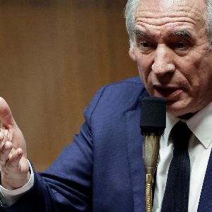 "Calendrier exclusif du nouveau gouvernement Bayrou aux commandes"