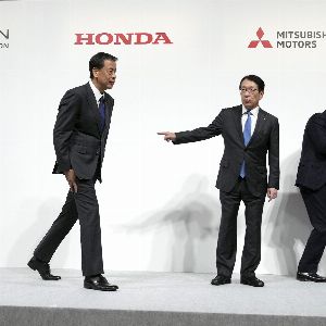 "Fusion imminente entre Honda et Nissan : l'opération de sauvetage dévoilée"