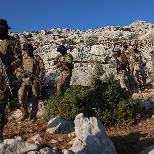 "Incroyable accord en Syrie : dissolution des groupes armés et intégration à l’armée, le chaos évité !"