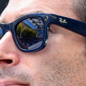 "Incroyable ! Des lunettes Meta x Ray-Ban avec écran intégré"