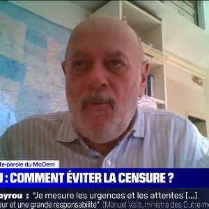 "Incroyable révélation : Macron pourrait obtenir les pleins pouvoirs en cas de censure ! Réaction indignée du MoDem"