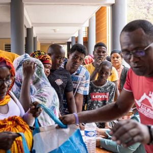 "Alerte ! 39 décès, secours mobilisés, situation critique à Mayotte après le passage de l'ouragan Chido"