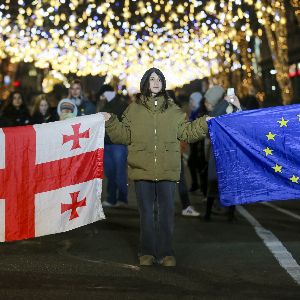 "Géorgie : bascule dans l'autoritarisme sous le règne pro-russe"