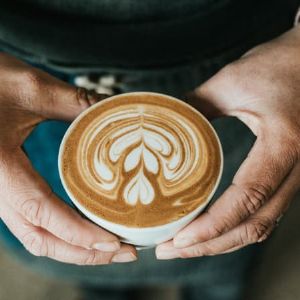 Les coffee shops parisiens prennent l'avantage sur les bistrots traditionnels