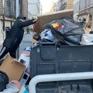 Marseille submergée par les déchets après Noël : la crise des poubelles qui perdure