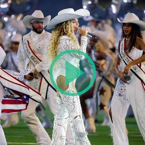 "Beyoncé illumine la mi-temps d'un match de Noël de la NFL avec son show époustouflant à Houston"