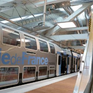 "Choc sur la ligne du RER E : Trafic coupé après un incident à Pantin"