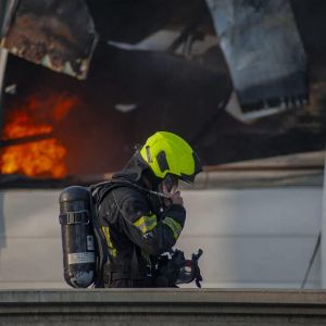 "Incroyable : un enfant de 8 ans devient le héros de Noël en sauvant sa famille d'un incendie en Dordogne"