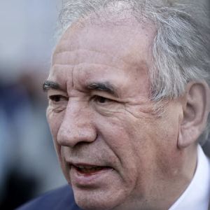 "Bayrou met en place des mesures exceptionnelles pour soutenir les fonctionnaires à Mayotte"