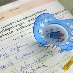 Découvrez les nouveautés du carnet de santé de l'enfant en 2025 !