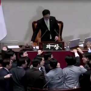 "Destitution en série en Corée du Sud : Han Duck-soo évincé par les députés après la chute de Yoon Suk-yeol"