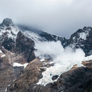 "Tragédie en Savoie : un jeune skieur de 13 ans emporté par une avalanche"