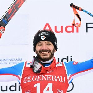 "Incroyable ! Cyprien Sarrazin se réveille après sa chute spectaculaire à Bormio"