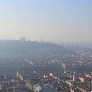 "Alerte pollution à Lyon : restrictions de circulation maintenues le lundi"