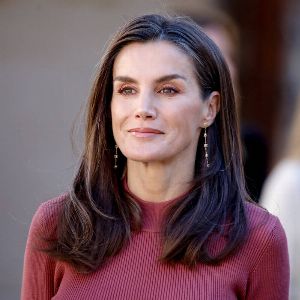 "Alerte retentissante : la Reine Letizia d’Espagne contrainte à une opération pour un souci de santé, un an après Kate Middleton"