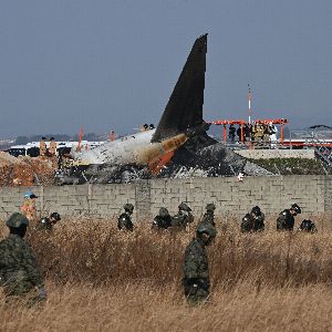 "Incroyable ! Crash d'avion en Corée du Sud : plus de 120 morts"