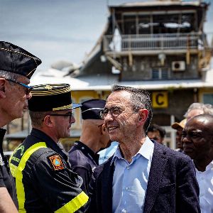 "Les espoirs déçus à Mayotte : que sont devenus les engagements ministériels ?"