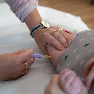 "Attention ! Nouvelle extension de la vaccination contre les méningites à partir du 1er janvier"