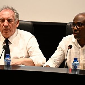 "Électricité à Mayotte : François Bayrou promet un retour complet fin janvier"