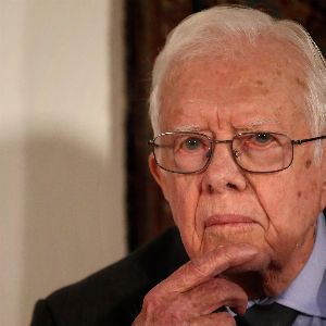 "Incroyable : le journaliste qui a écrit la nécrologie de Jimmy Carter est mort avant lui"