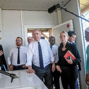 "Les mesures choc de François Bayrou pour reconstruire Mayotte après le cyclone"