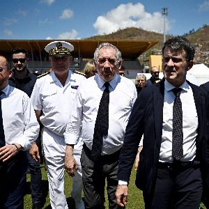 Mayotte après le cyclone Chido : François Bayrou et ses ministres sur le terrain