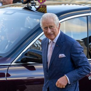 "Scandales et absences : les fêtes de Noël mouvementées de Charles III et de la famille royale britannique"