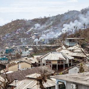 "Situation dramatique à Mtsangadoua : village de Mayotte sans eau ni électricité après le passage du cyclone Chido"