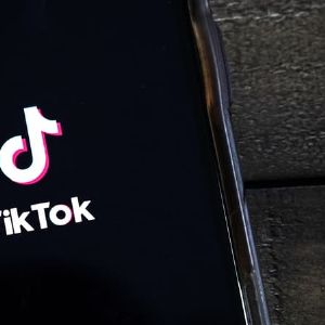 "Un drame sur TikTok : amende de 10 millions de dollars après la mort de trois adolescents au Venezuela"