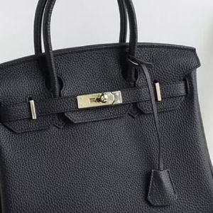 "Le "Wirkin" de Wallmart : le sac Birkin d'Hermès à prix cassé fait sensation en ligne"