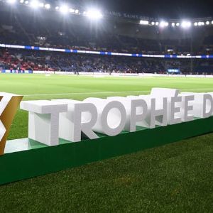 "Scandale : Le Trophée des Champions PSG-Monaco tourne au fiasco avec 5 mois de retard et changements de lieux multiples !"