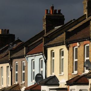 "Choc en Angleterre : locataires expulsés sans motif !"