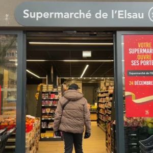 "Grande ouverture d'un supermarché tant attendu dans le quartier défavorisé de l'Elsau"